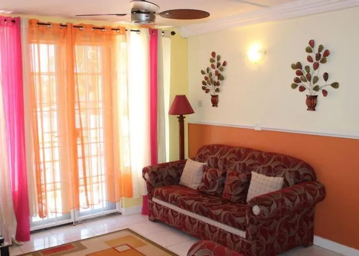 Seacastles By The Beach/pool Aparthotel Montego Bay