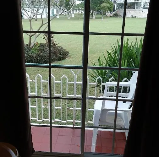 Seacastles By The Beach/pool Aparthotel Montego Bay