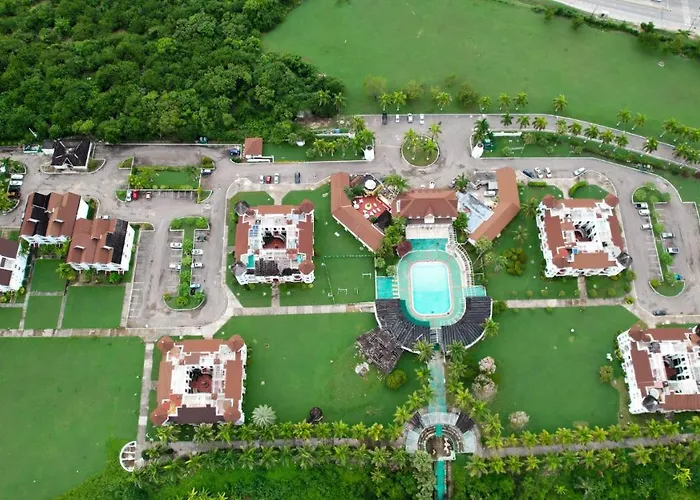 Seacastles By The Beach/pool Aparthotel