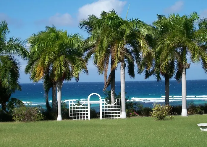 Seacastles By The Beach/pool Montego Bay